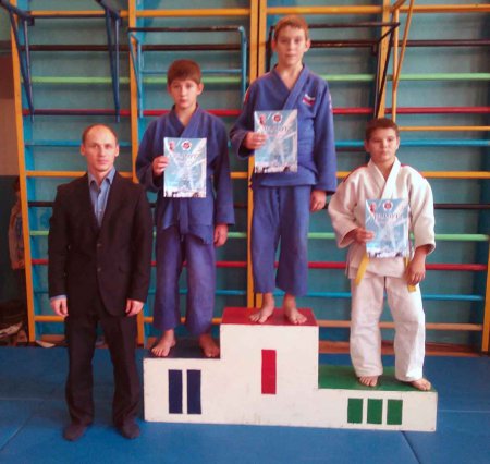 ���������� �� ����� ����� ������ 1999-2003�.�.